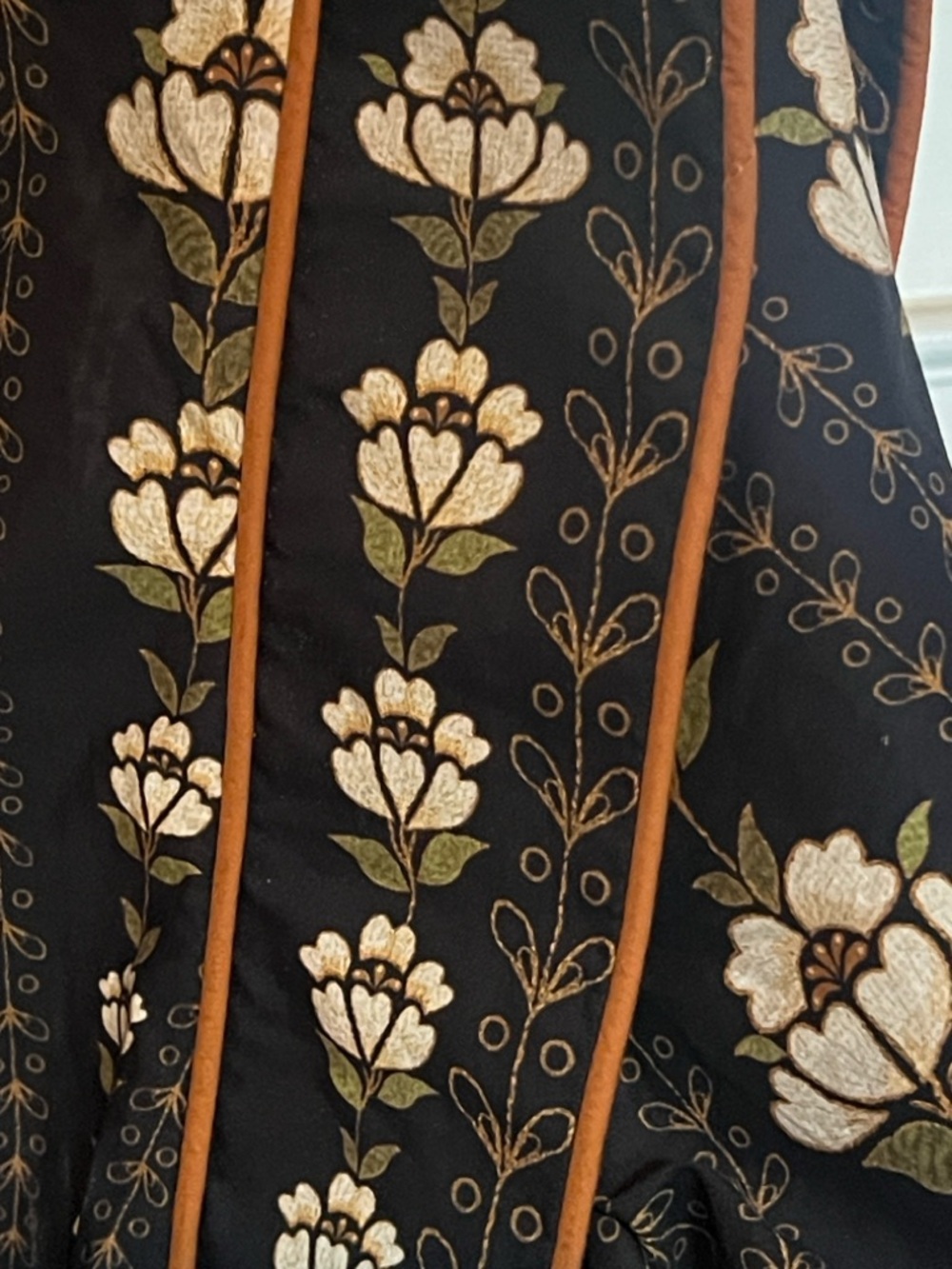 NWT Farm Rio Embroidered Black Floral Dress Size S - Picture 4 of 7
